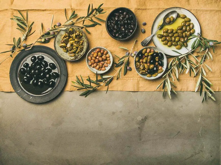 olives for appetizer origins