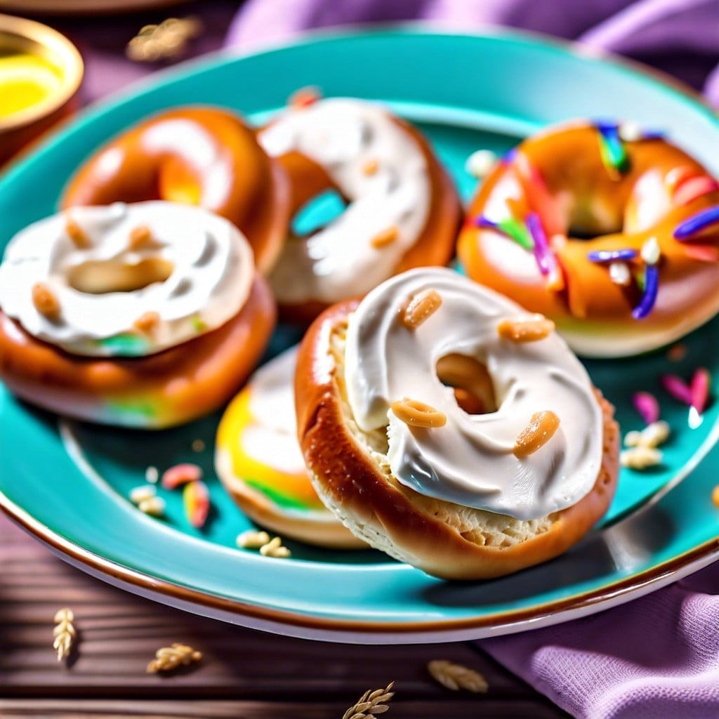 mini bagels with cream cheese