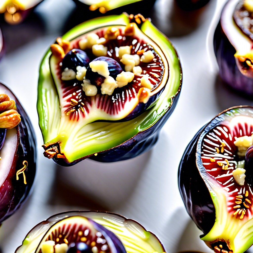 figs stuffed with gorgonzola